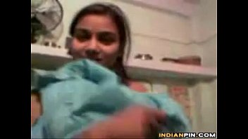 Indian Teen Girl Teasing Her Naked Body