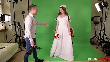 Wedding photographer guy seduces and bangs Evelina and her preety cunt