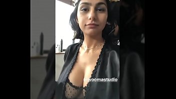 Miakhalifa Make up in hot big boobs