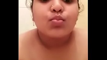 Desi aunty showing his big tits Mia khalifa