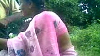 odiya lady blow job in park